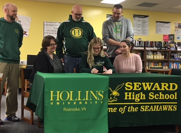 Hood Signs with Hollins University